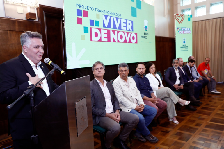 PBH anuncia a??es para popula??o em situa??o de rua, incluindo vagas em obras e servi?os p?blicos PBH anuncia a??es para popula??o em situa??o de rua, incluindo vagas em obras e servi?os p?blicos