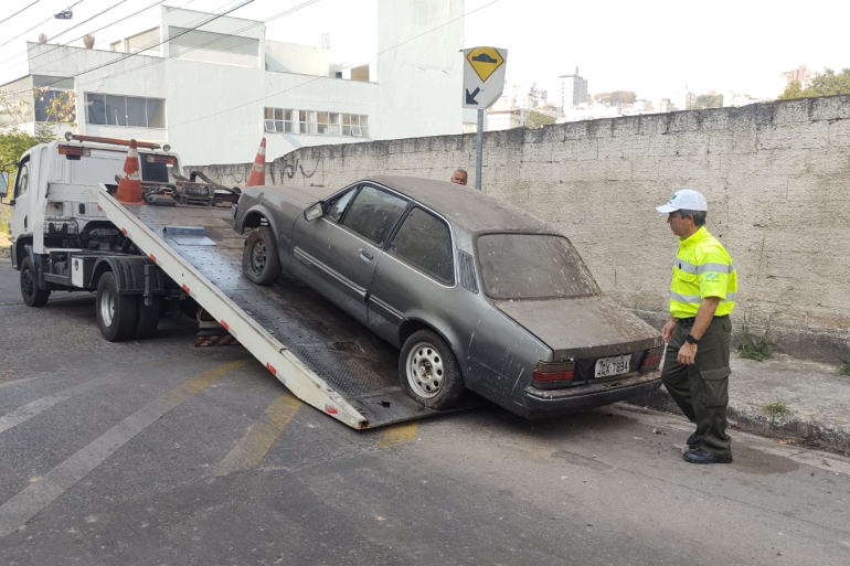 Veículos que serão leiloados pela PBH podem ser examinados até esta quarta-feira (17)