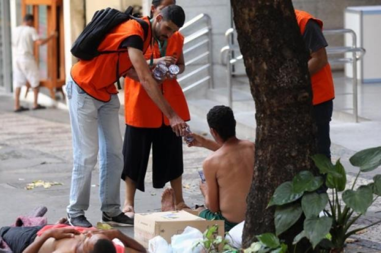 PBH reforça ações para população em situação de rua em função de calor intenso na capital
