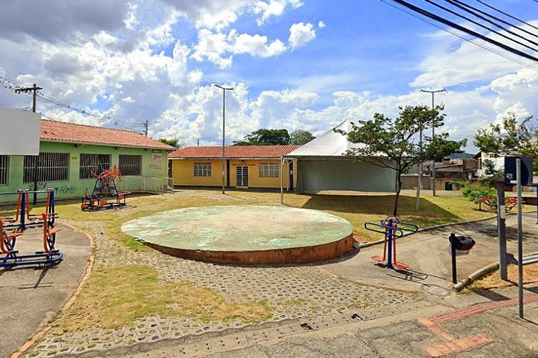 Praça Silvino Hoyos Piloto, no Campo Alegre, será reformada pela PBH Praça Silvino Hoyos Piloto, no Campo Alegre, será reformada pela PBH
