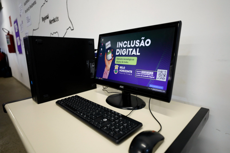 Política de Inclusão Digital completa 1 ano com ampliação do acesso à internet