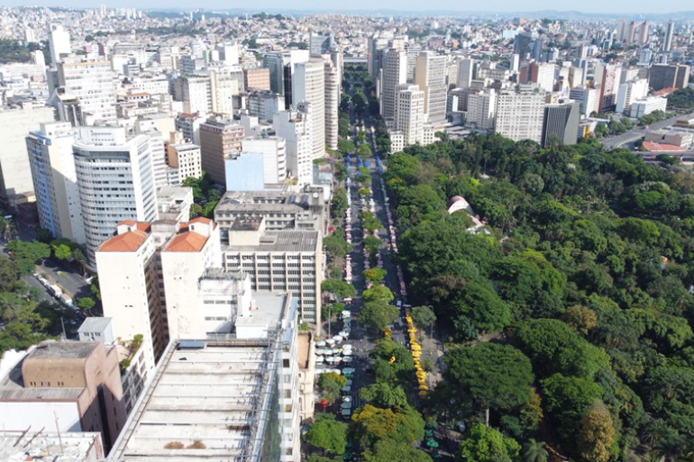 Feira da Afonso Pena terá horário especial de funcionamento no domingo de Carnaval (15)