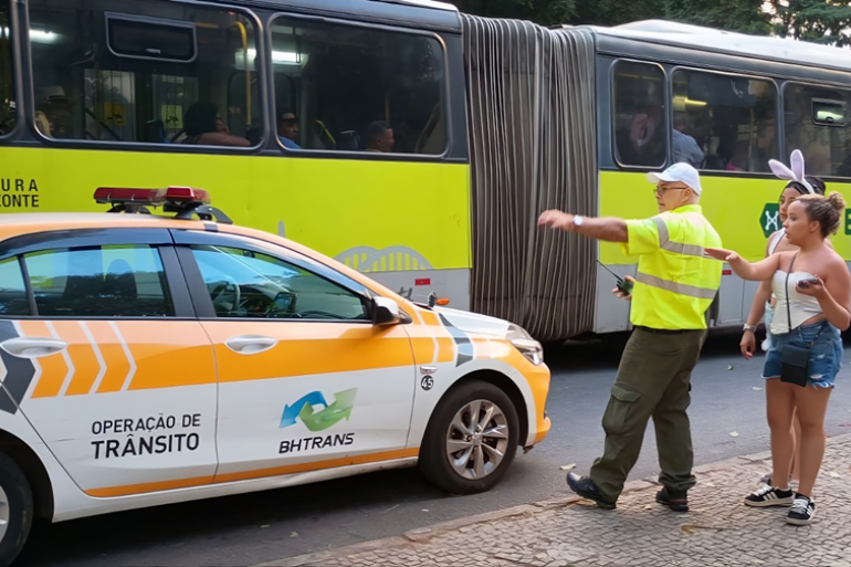 Transporte coletivo terá reforço de mais de 8,3 mil viagens nos quatro dias de folia Transporte coletivo terá reforço de mais de 8,3 mil viagens nos quatro dias de folia