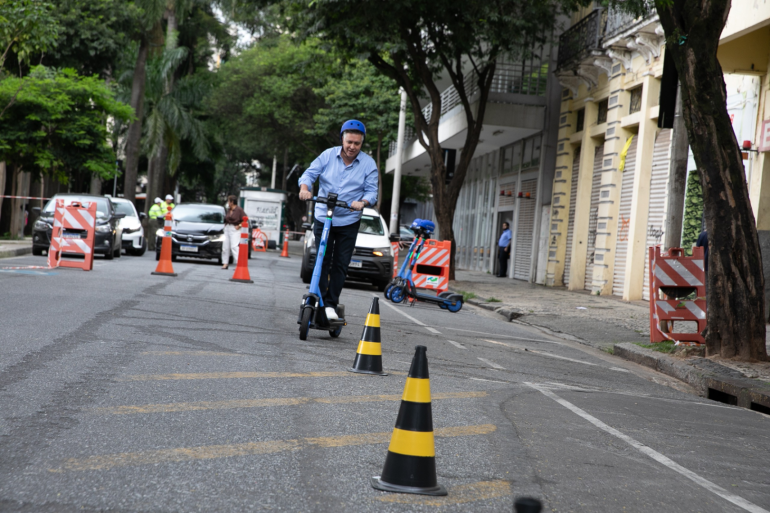 Patinetes elétricos foram inaugurados em Belo Horizonte nesta quarta-feira (18)
