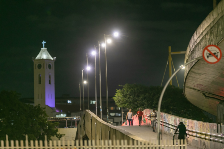 Nova iluminação na passarela da Lagoinha reforça segurança em um dos pontos mais movimentados de BH Nova iluminação na passarela da Lagoinha reforça segurança em um dos pontos mais movimentados de BH