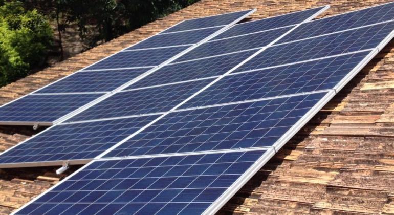 Usina Fotovoltaica instalada no CEA PROPAM Usina Fotovoltaica instalada no CEA PROPAM