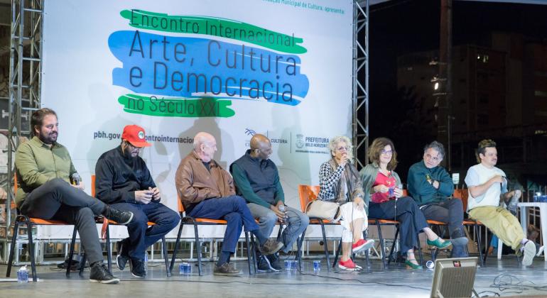 Encontro Internacional Arte Cultura e Democracia no Século XXI