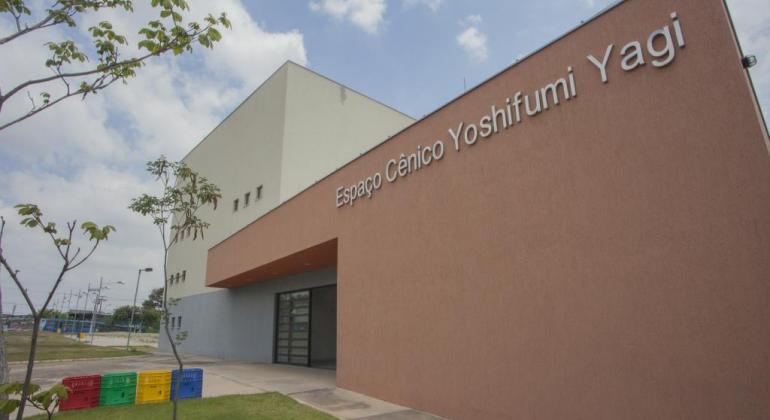 Teatro Raul Belém Machado recebe show de ritmos paraenses e mineiros Espaço Cênico Yoshifumi Yagi/Teatro Raul Belém Machado