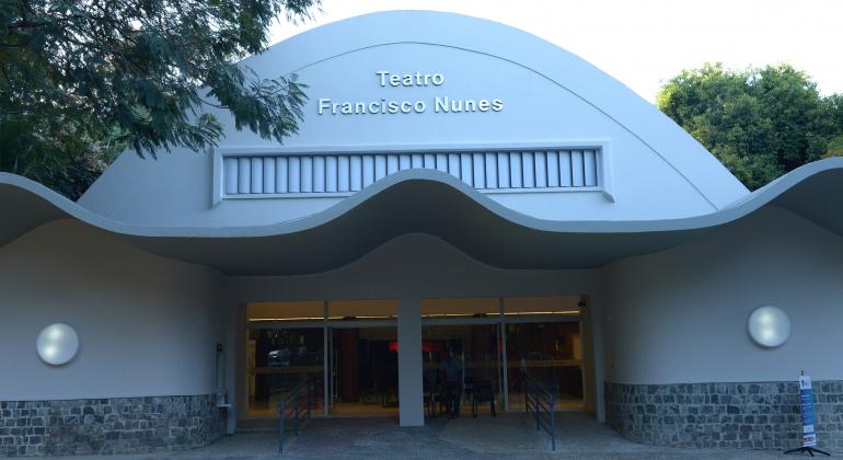 Foto: Aline Silveira Entrada do Teatro Francisco Nunes