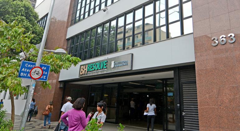 Posto do BH Resolve - Foto: Vander Bras Frente do prédio do BH resolve