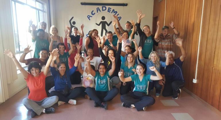 Academia da Cidade Oswaldo Cruz tem novo endereço - Foto: Manuella Pagy Ferreira Educadoras Físicas e alunos da Academia da Cidade Oswaldo Cruz.