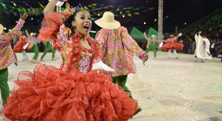 Centro Cultural Salgado Filho promove 2º Rastapé Junino. Foto: Divulgação Dançarinos da Quadrilha Pipoca Doce se apresentam no Arraial de Belô. Foto: Divulgação
