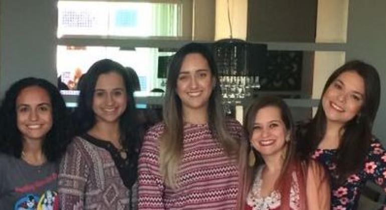 As Nutricionistas Aline Braga, Bruna Benfica, Fernanda Tanaka, Giovanna Ridolfi e Renata Lima, servidoras da Subsecretaria de Segurança Alimentar e Nutricional