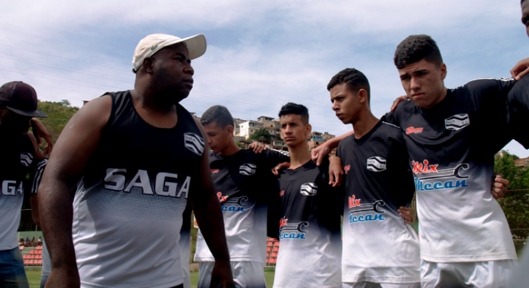 Durante os dias 28 e 29 de outubro, serão realizados os jogos finais de três categorias da 20ª Copa Centenário de Futebol Wadson Lima. Foto: Divulgação Jogadores do time participante da Copa Centenário.