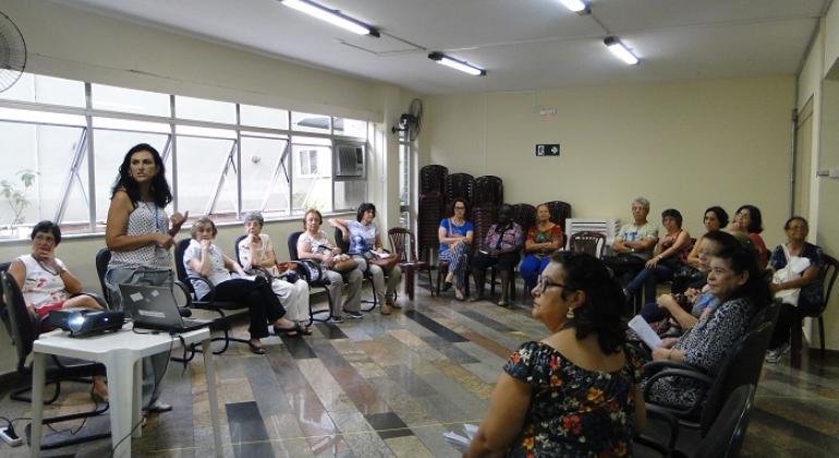 Tema principal do encontro foi o Benefício de Prestação Continuada Tema principal do encontro foi o Benefício de Prestação Continuada