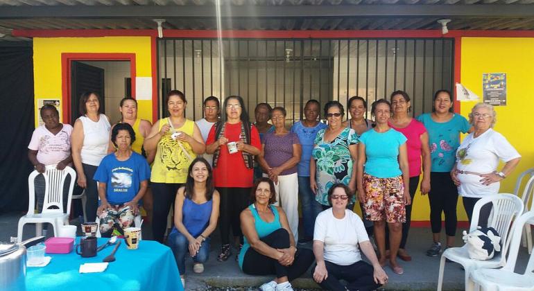 Grupo de Mulheres alcança melhoria da qualidade de vida em Venda Nova. Foto: Divulgação/PBH Cerca de vinte mulheres lado a lado