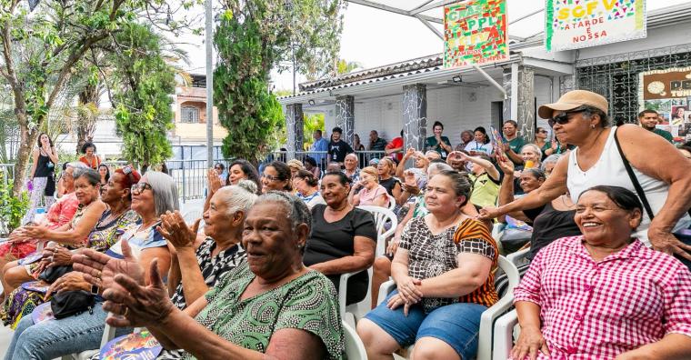 CRAS Pedreira Prado Lopes CRAS Pedreira Prado Lopes - Pessoas reunidas na solenidade de entrega do novo espaço de funcionamento do Centro de Referência de Assistência Social (Cras) Pedreira Prado Lopes, que foi realocado para a Rua Guapé, nº 307, no Bairro Santo André