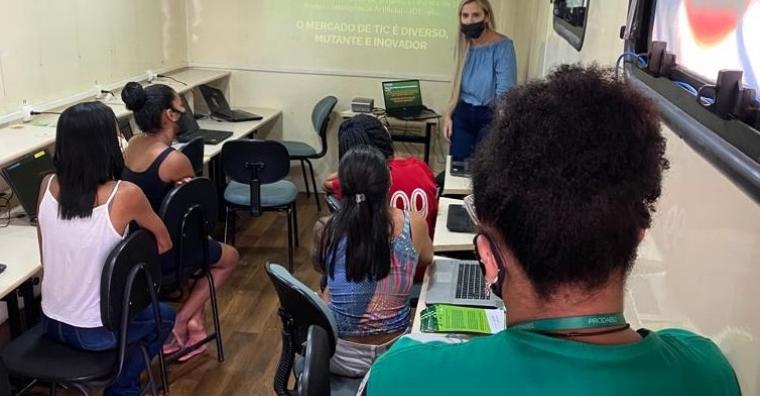 Programa de Inclusão Digital de BH recebe Prêmio Inovacidade Programa de Inclusão Digital de BH recebe Prêmio Inovacidade