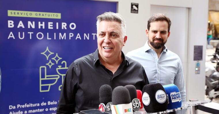 PBH entrega o quinto banheiro autolimpante no Hipercentro PBH entrega o quinto banheiro autolimpante no Hipercentro