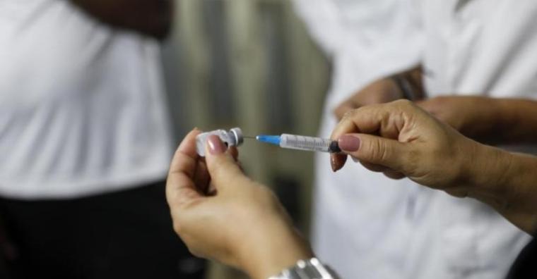 PBH retoma vacinação contra a covid-19 para público prioritário a partir de 12 anos