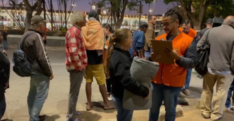 Com chegada de nova onda de frio, PBH intensifica ações para proteger pessoas em situação de rua