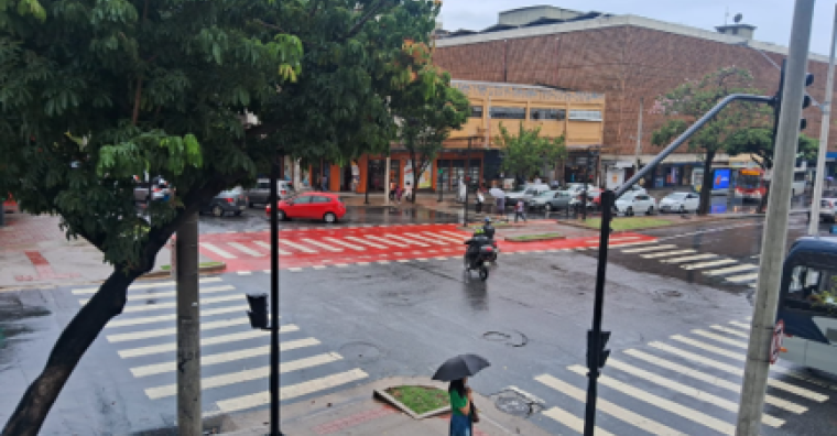 Caminhamento de pedestres - Avenida do Contorno