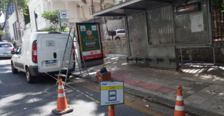 Manutenção abrigos de ônibus na Avenida Alvaréz Cabral, 400