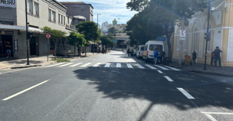 Foto da Rua Oiapoque após receber ação de recapeamento