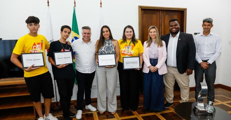 Alunos da rede municipal são premiados em Olímpiada de Matemática da Unicamp