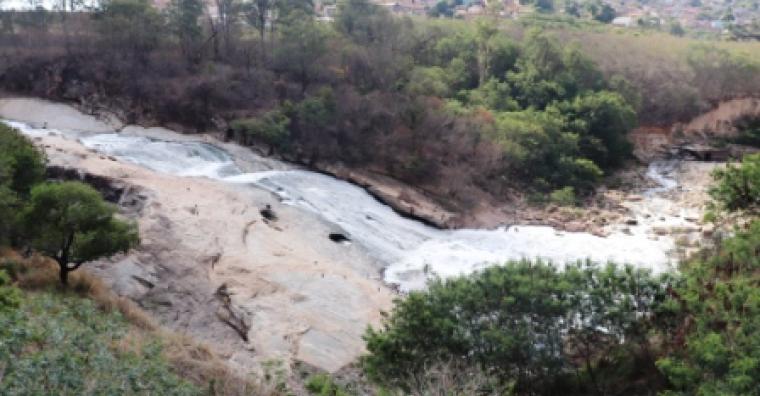 Cachoeira do Ribeirão Arrudas.