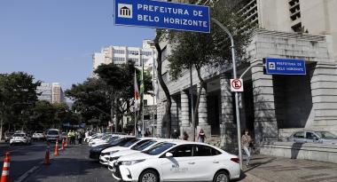PBH anuncia melhorias para os táxis na capital