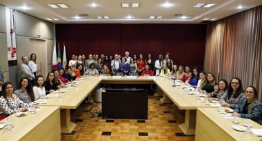 Prefeitura e OAB discutem políticas para a defesa da mulher na capital 