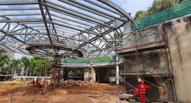 Construção do Espaço Multiúso avança no Parque Municipal para receber eventos