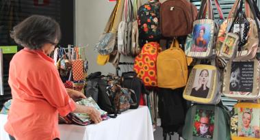 Artesãos da Feira PEC expõem produtos no TJMG na semana das mães