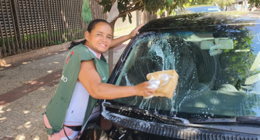 Lavador de carro nas ruas que não renovar a licença pode ficar impedido de trabalhar 