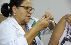 PBH já aplicou cerca de 434 mil doses de vacina contra a gripe na capital