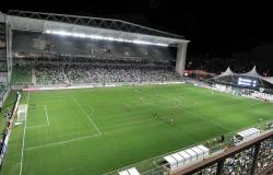 Imagem interna do Estádio do Independência no início de um jogo. Foto ilustrativa.