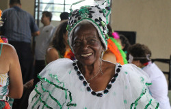 Centro de Referência da Pessoa Idosa recebe Corte Momesca em Ressaca de Carnaval