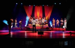 Bloco Oficina Tambolelê faz show comemorativo no Teatro Raul Belém Machado