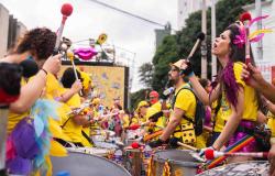 PBH publica edital de auxílio financeiro para Blocos de Rua do Carnaval 2025