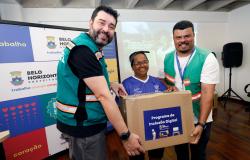 Milésimo computador é doado pela PBH a família em vulnerabilidade social
