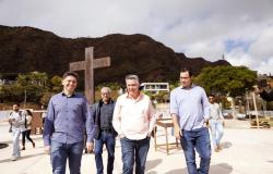 Prefeito Álvaro Damião anuncia reabertura parcial da Praça do Papa durante visita a obras