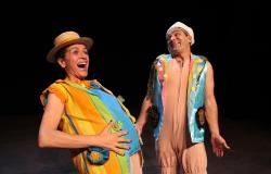 Cia do Silêncio encena o espetáculo “O pequenino grão de areia” no Teatro Marília