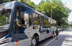 Ônibus novos perfilados, que foram incorporados ao sistema de transporte coletivo de BH.