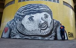 Artista Binho Barreto realiza intervenção urbana na estação move da Pampulha