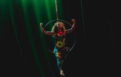 Teatro Marília recebe espetáculo gratuito de circo e dança