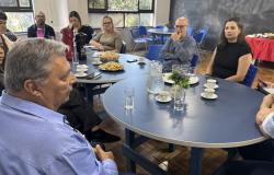 PBH apresenta Estamos Juntos para representantes da Prefeitura de Curitiba