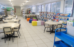 Imagem de biblioteca de escola da rede municipal de ensino