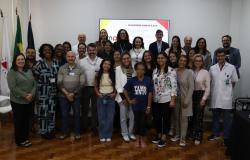 PBH e Hospital da Baleia inauguram duas turmas de EJA no setor de nefrologia