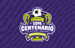 Banner Copa Centenário: Marca da competição em tons de verde, roxo e branco, sobre fundo roxo com textura. 